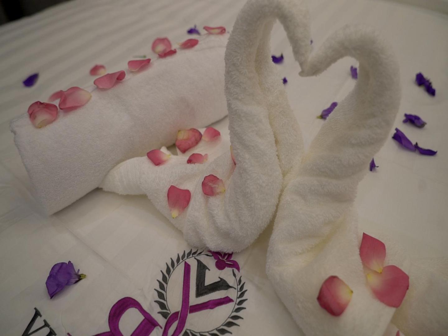 Violet Rose Aprit Hotel 吉达 外观 照片